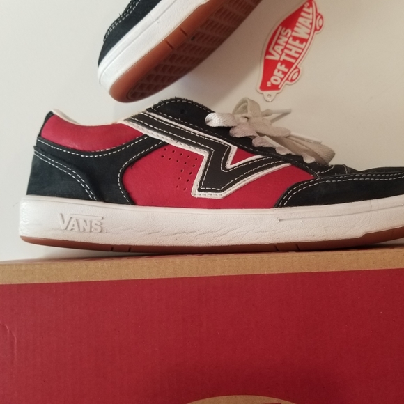 Vans CC Lowland Black and Chili Pepper Sneakers EXCELLENT Condition - Picture 3 of 13